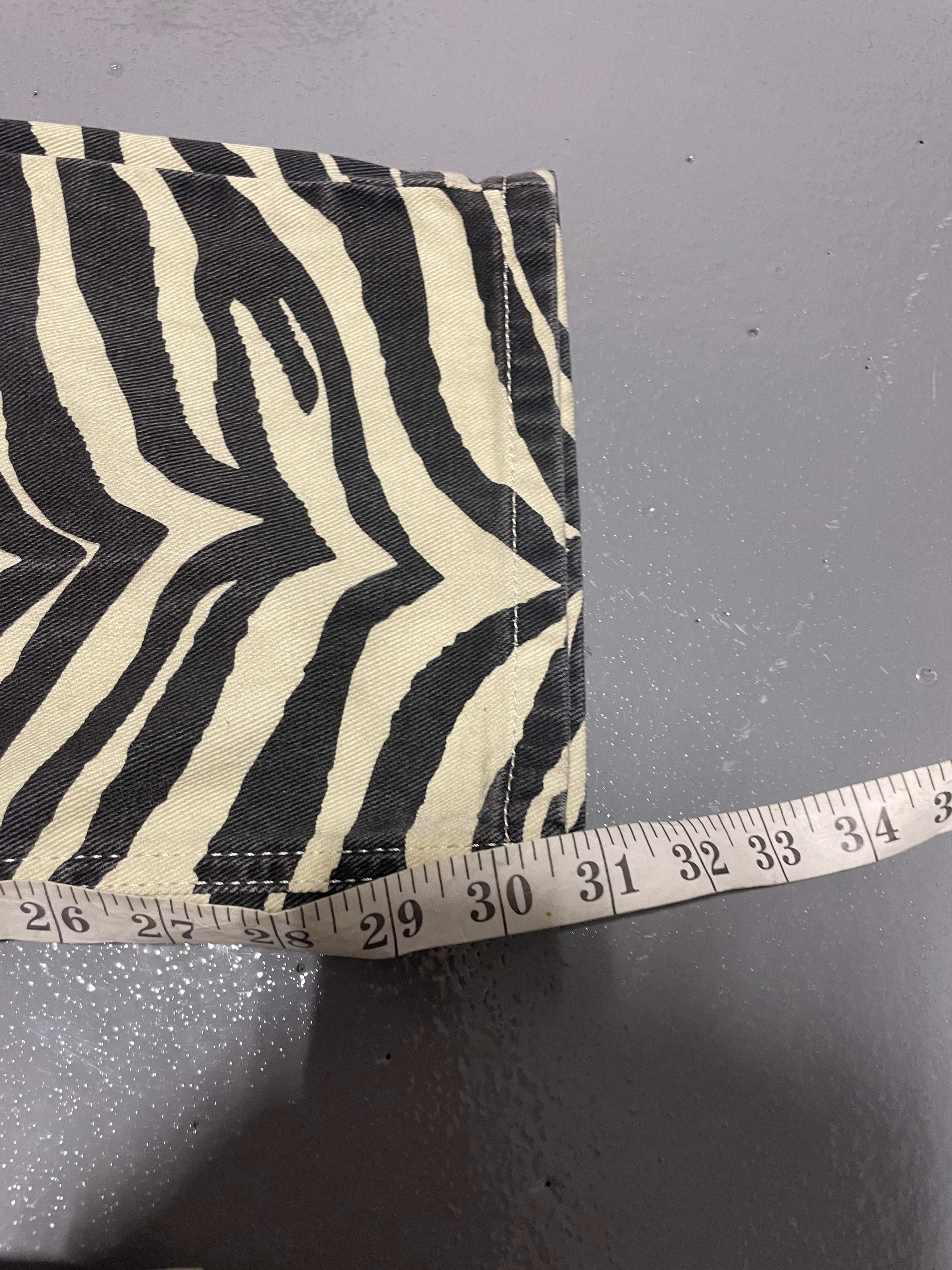 Animal Print Jeans - Image 5