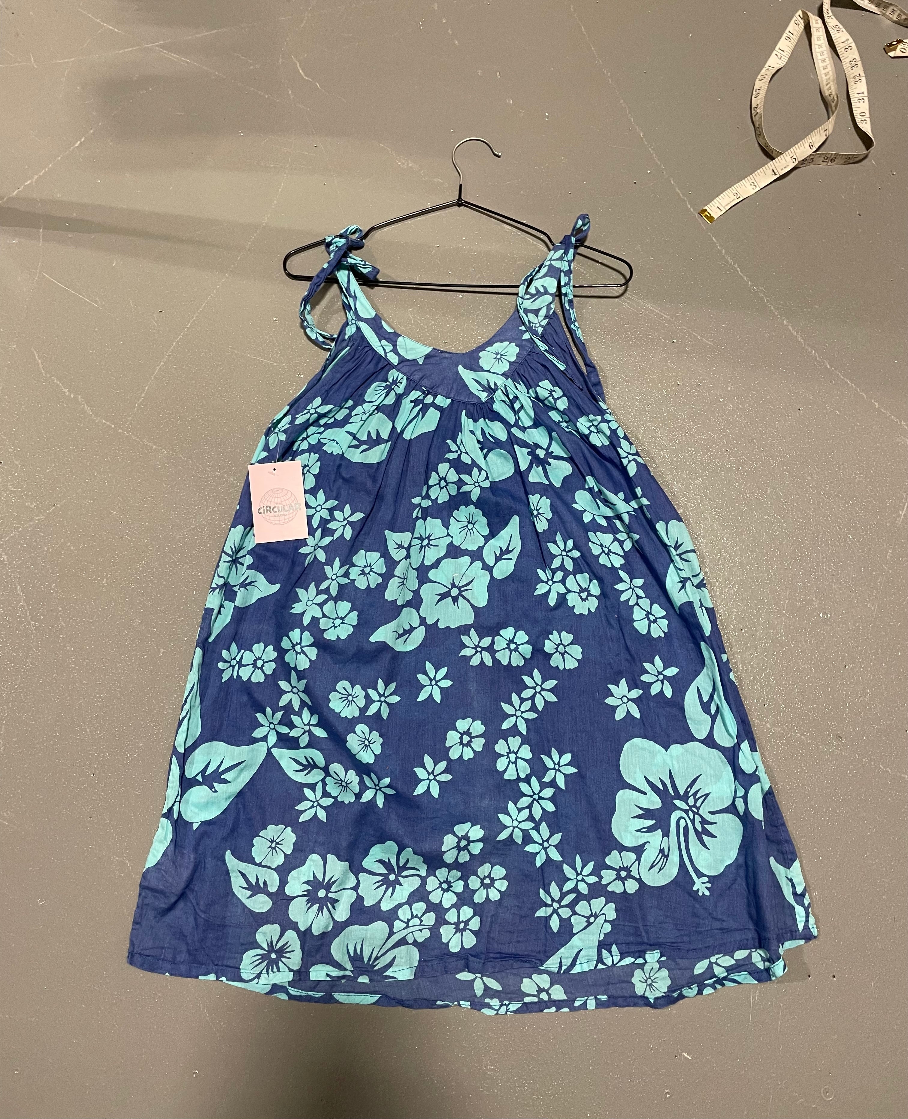 Vintage y2k Blue Floral Beach Dress - Image 3