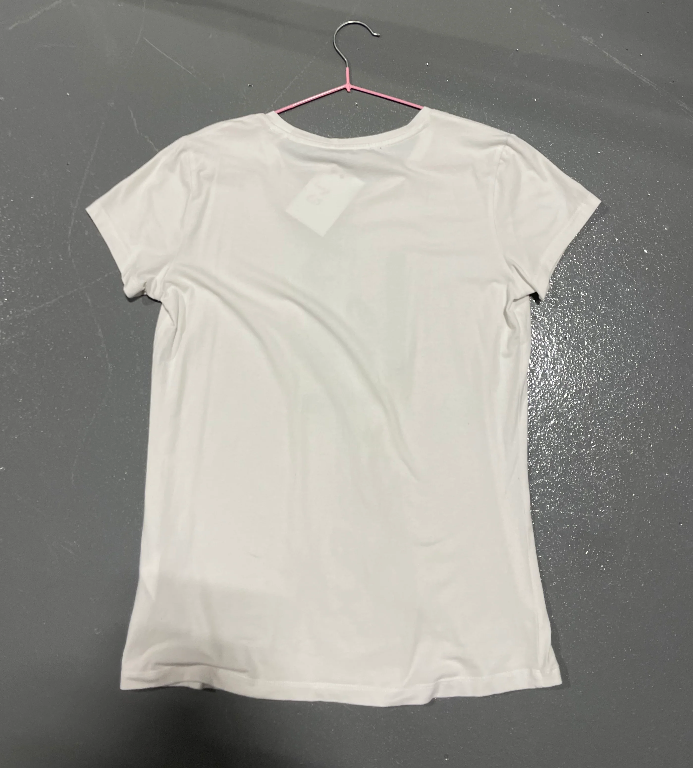 Vintage y2k Guess T-shirt - Image 5
